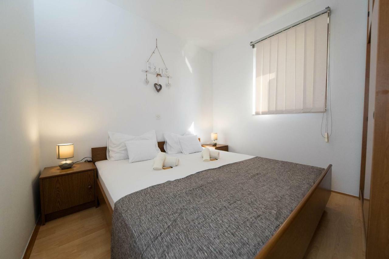 Apartment Ruzica *
