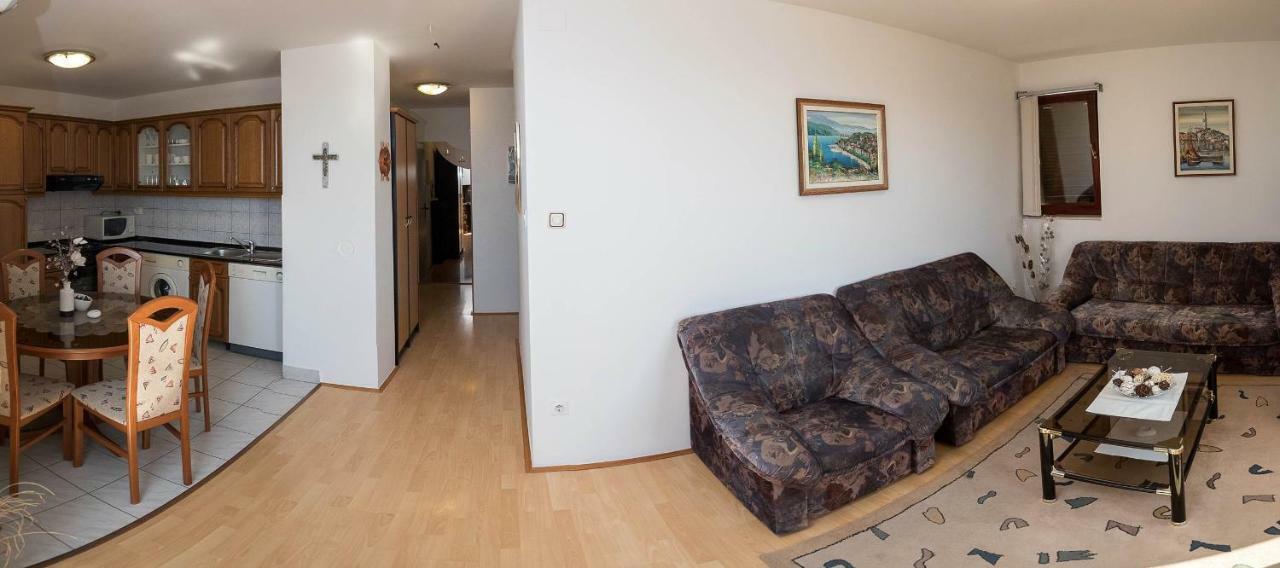 Apartment Ruzica *